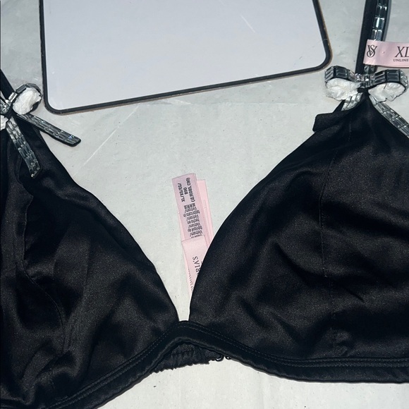 XL Victoria’s Secret Triangle Top Crystal Bow Accents - Picture 8 of 10